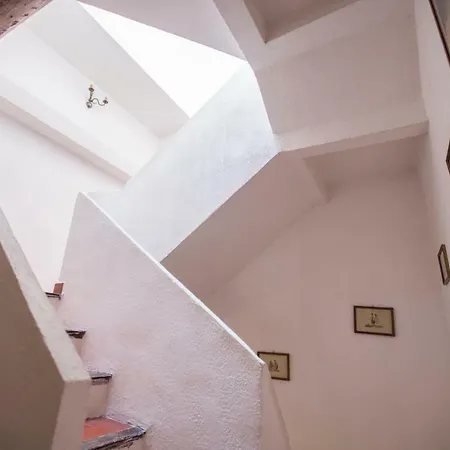 Holiday home Traditional House By Connexion Antibes