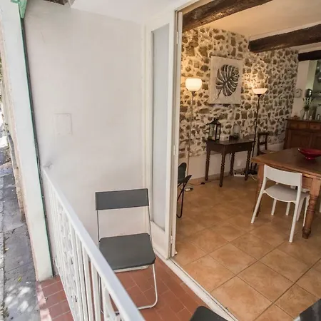 Traditional House By Connexion * Antibes