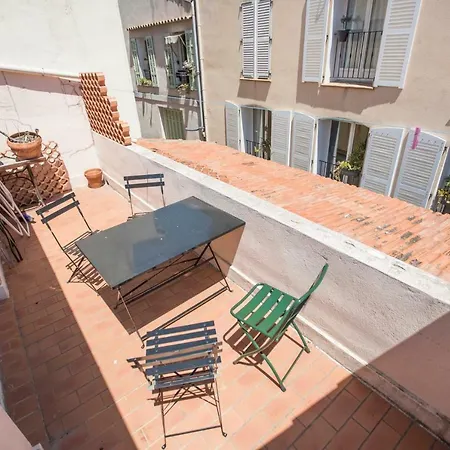 Holiday home Traditional House By Connexion Antibes