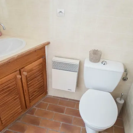 Traditional House By Connexion Holiday home *