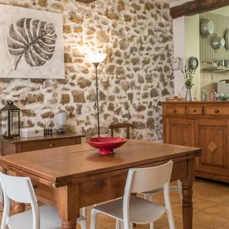 Holiday home Traditional House By Connexion Antibes